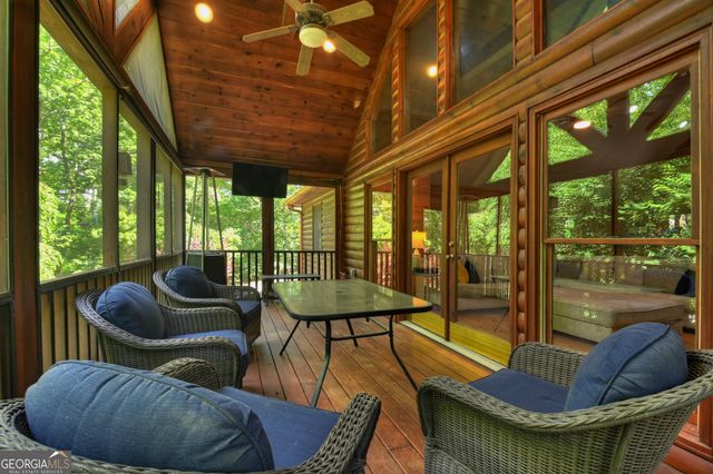 141 Gallery Court, Ellijay, GA 30540