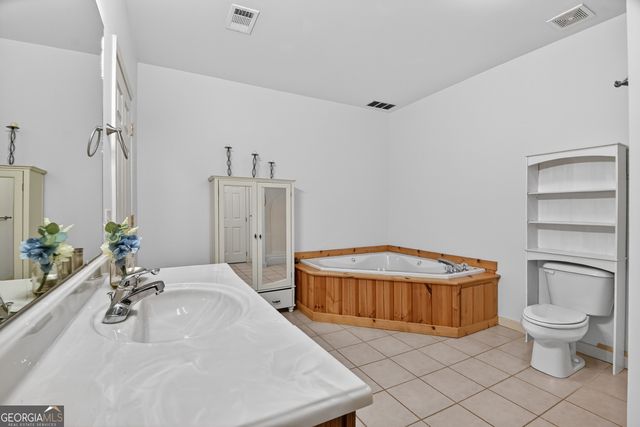141 Gallery Court, Ellijay, GA 30540