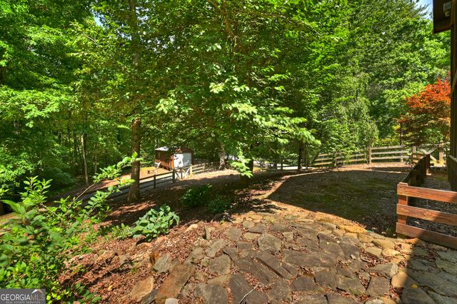 141 Gallery Court, Ellijay, GA 30540