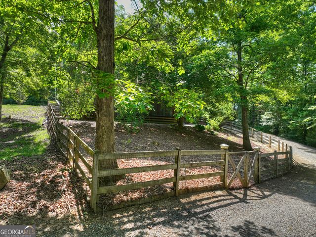 141 Gallery Court, Ellijay, GA 30540