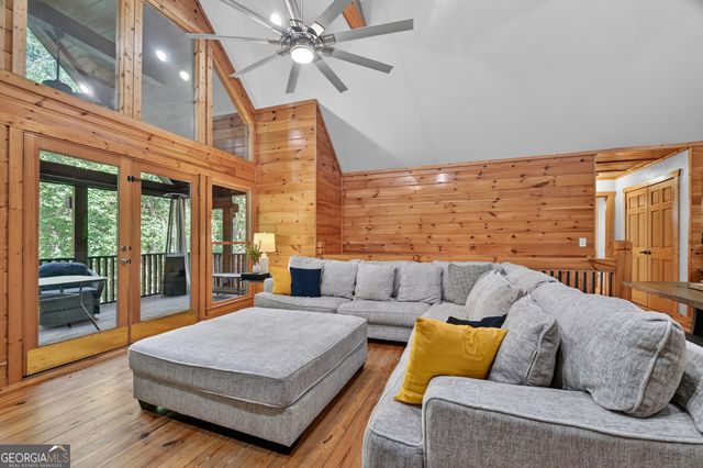 141 Gallery Court, Ellijay, GA 30540