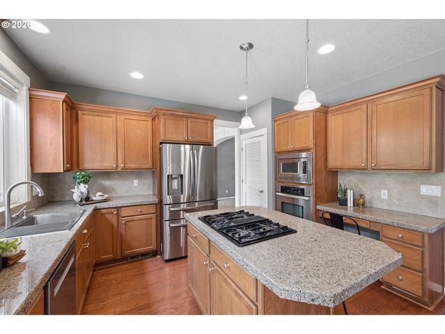 12690 TIDEWATER St, Oregon City, OR 97045