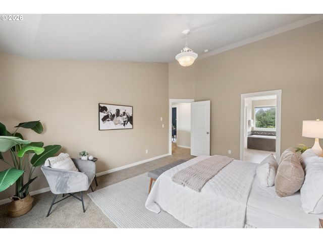 12690 TIDEWATER St, Oregon City, OR 97045