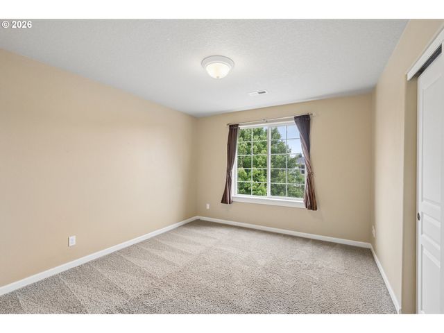 12690 TIDEWATER St, Oregon City, OR 97045