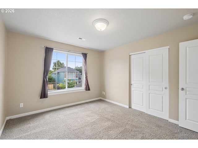12690 TIDEWATER St, Oregon City, OR 97045