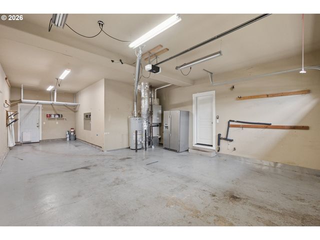 12690 TIDEWATER St, Oregon City, OR 97045