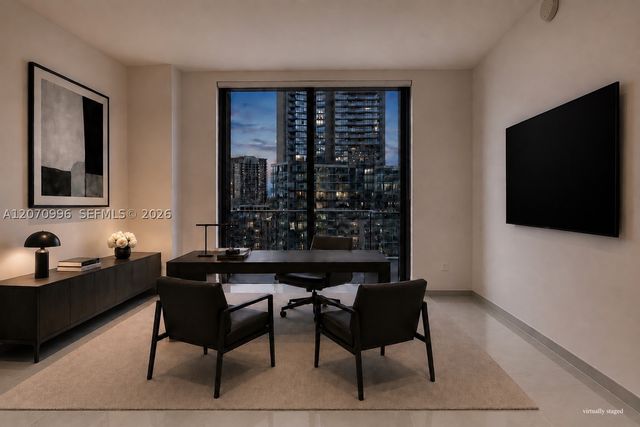 68 SE 6th St 1702, Miami, FL 33131