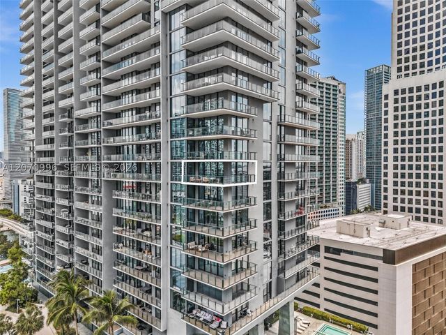 68 SE 6th St 1702, Miami, FL 33131