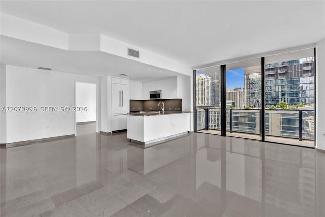 68 SE 6th St 1702, Miami, FL 33131