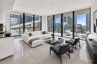 68 SE 6th St 1702, Miami, FL 33131