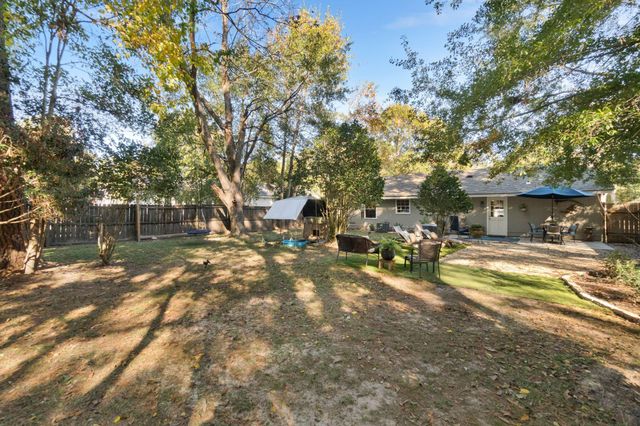 307 S 12th Ave., Hattiesburg, MS 39401