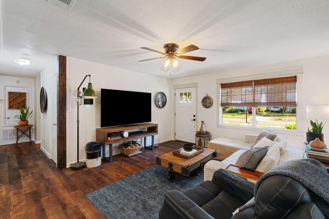 307 S 12th Ave., Hattiesburg, MS 39401