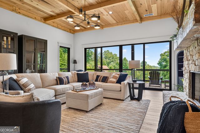 44 Staurolite Mountain Road, Blue Ridge, GA 30513