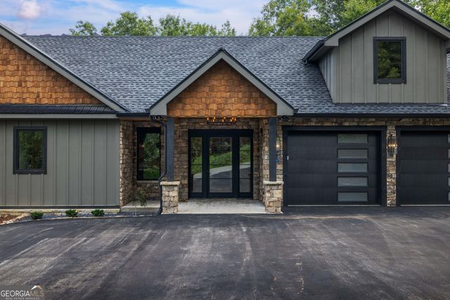 44 Staurolite Mountain Road, Blue Ridge, GA 30513