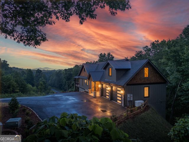 44 Staurolite Mountain Road, Blue Ridge, GA 30513