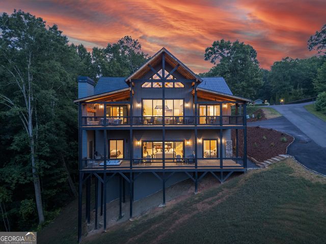 44 Staurolite Mountain Road, Blue Ridge, GA 30513