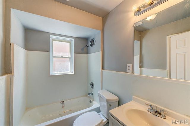 826 Wall Street, St Louis, MO 63147
