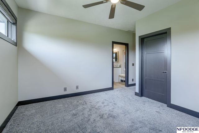 2205 S 218 Street, Elkhorn, NE 68022