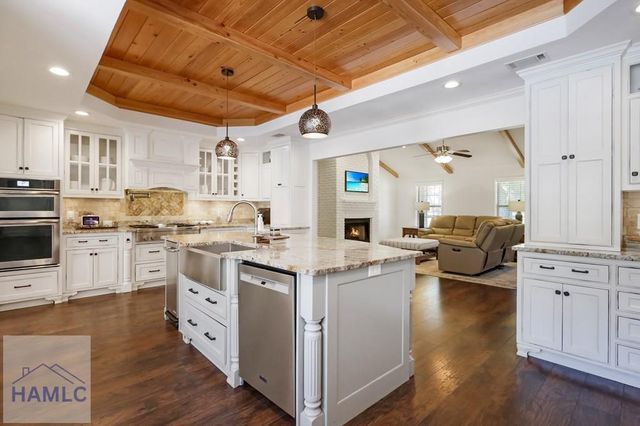 319 Damon Drive, Jesup, GA 31546