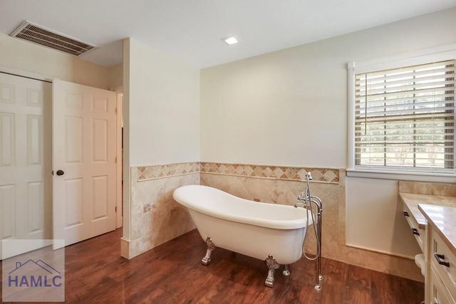 319 Damon Drive, Jesup, GA 31546