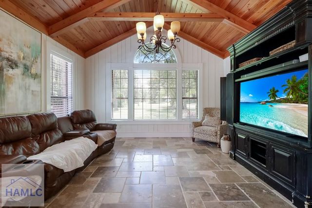 319 Damon Drive, Jesup, GA 31546