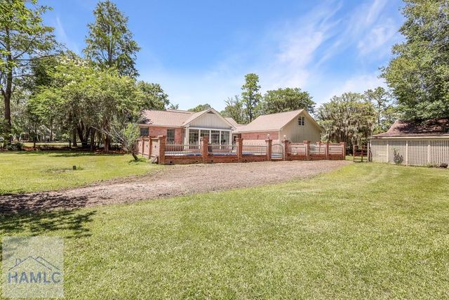 319 Damon Drive, Jesup, GA 31546