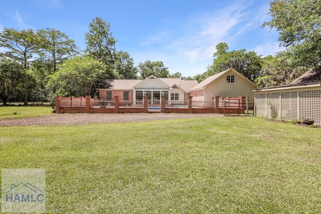 319 Damon Drive, Jesup, GA 31546