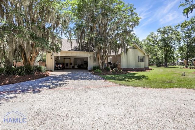 319 Damon Drive, Jesup, GA 31546