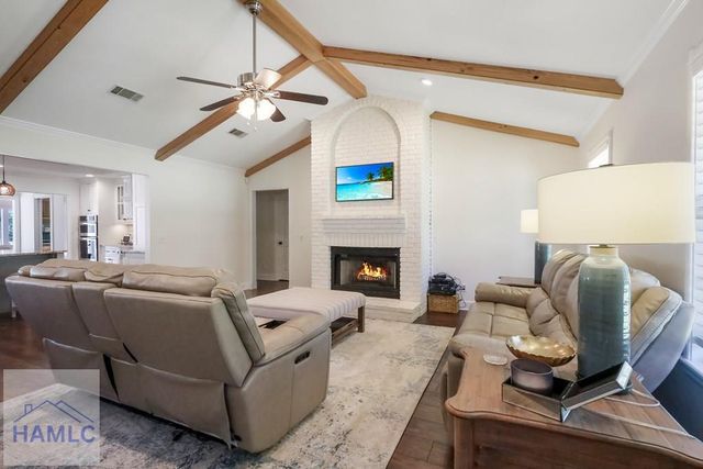 319 Damon Drive, Jesup, GA 31546