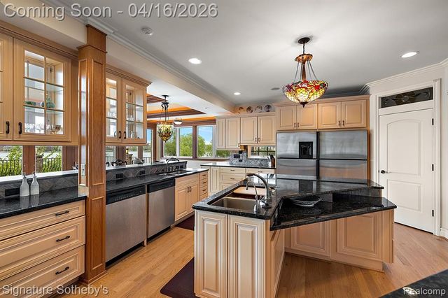 10611 Lighthouse Point, South Lyon, MI 48178