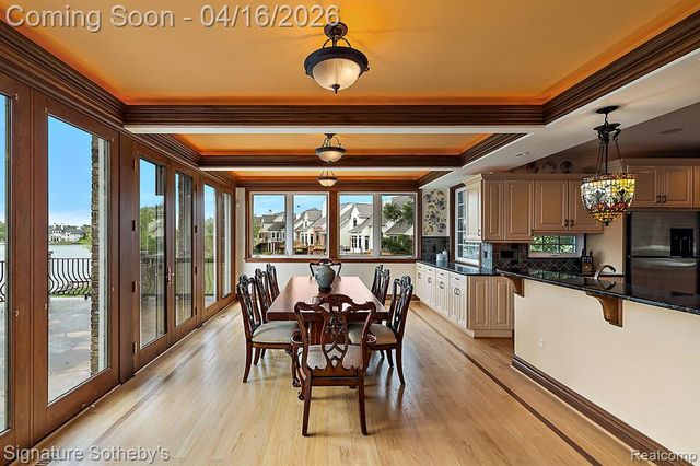 10611 Lighthouse Point, South Lyon, MI 48178