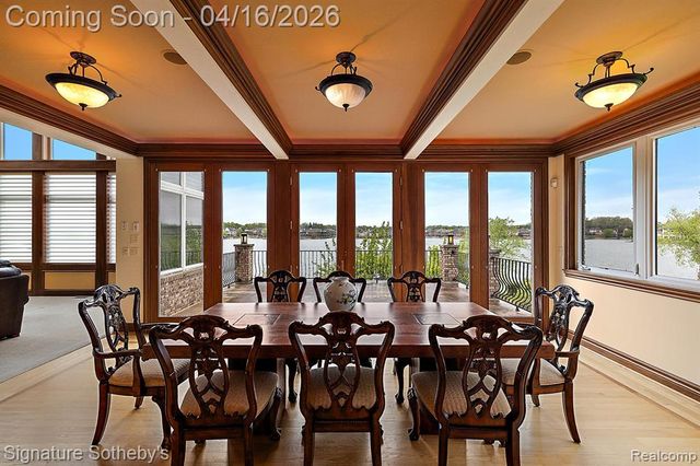 10611 Lighthouse Point, South Lyon, MI 48178