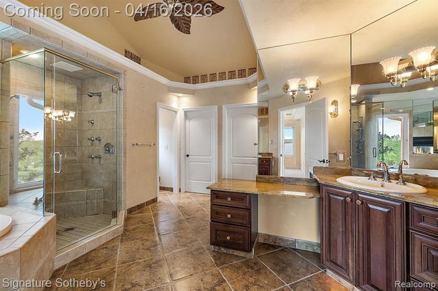 10611 Lighthouse Point, South Lyon, MI 48178