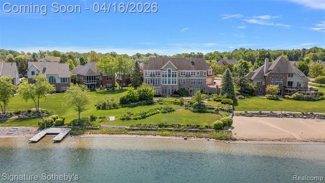 10611 Lighthouse Point, South Lyon, MI 48178