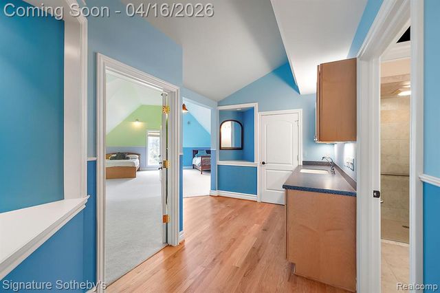 10611 Lighthouse Point, South Lyon, MI 48178