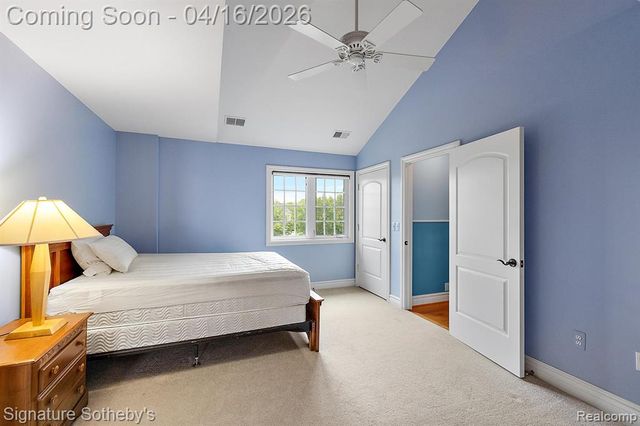 10611 Lighthouse Point, South Lyon, MI 48178