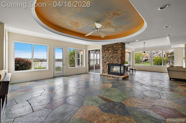 10611 Lighthouse Point, South Lyon, MI 48178