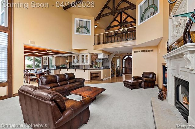 10611 Lighthouse Point, South Lyon, MI 48178