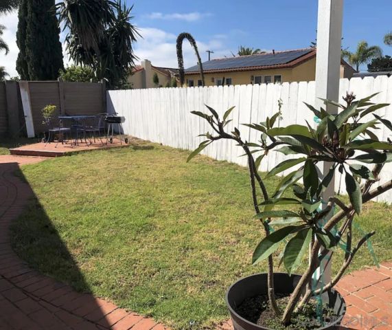 6857 Radcliffe Dr, San Diego, CA 92122