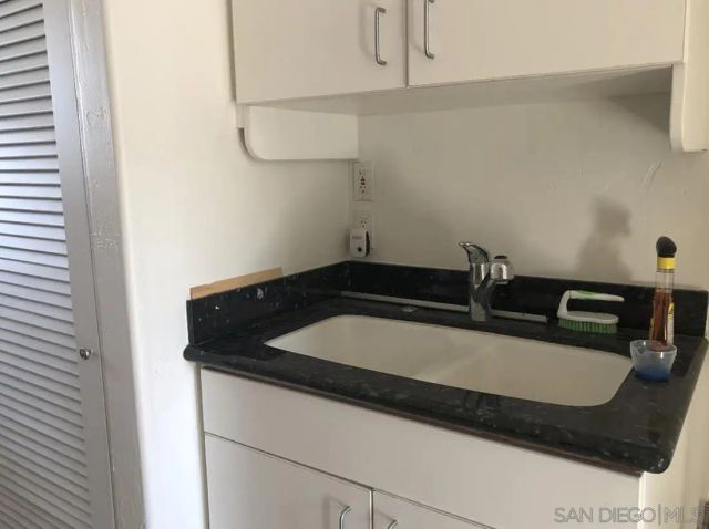 6857 Radcliffe Dr, San Diego, CA 92122