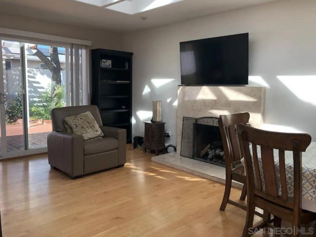 6857 Radcliffe Dr, San Diego, CA 92122
