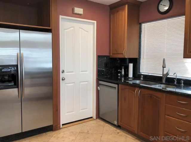 6857 Radcliffe Dr, San Diego, CA 92122
