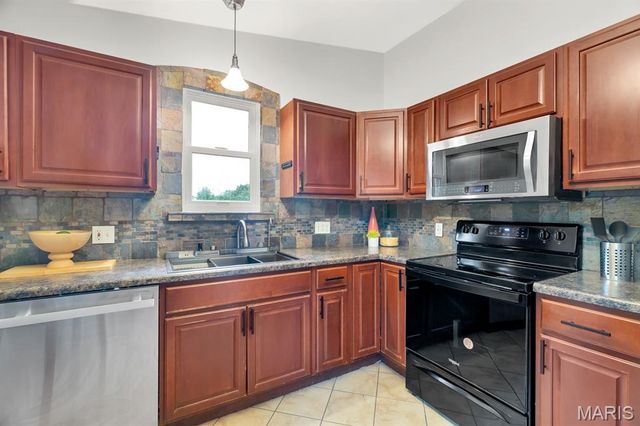 324 Westminster Drive, St Peters, MO 63376