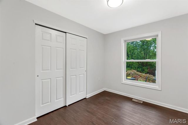 324 Westminster Drive, St Peters, MO 63376