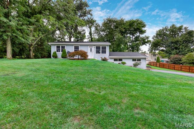 324 Westminster Drive, St Peters, MO 63376