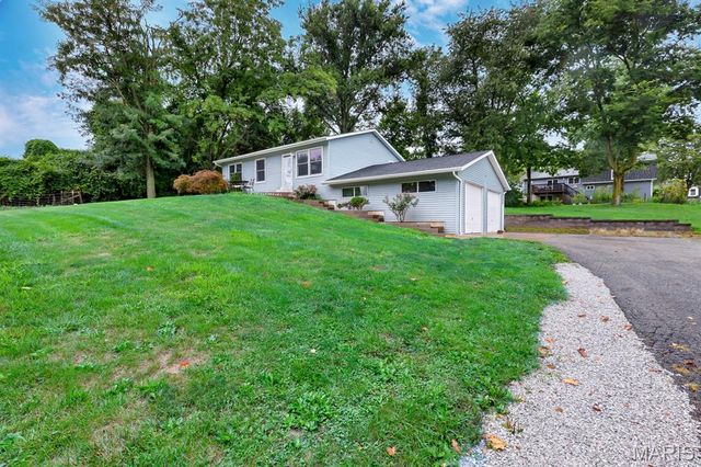 324 Westminster Drive, St Peters, MO 63376