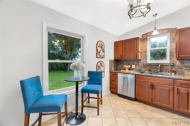 324 Westminster Drive, St Peters, MO 63376