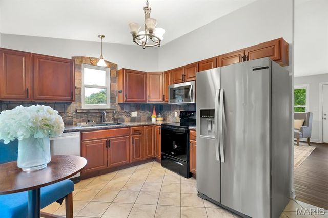 324 Westminster Drive, St Peters, MO 63376