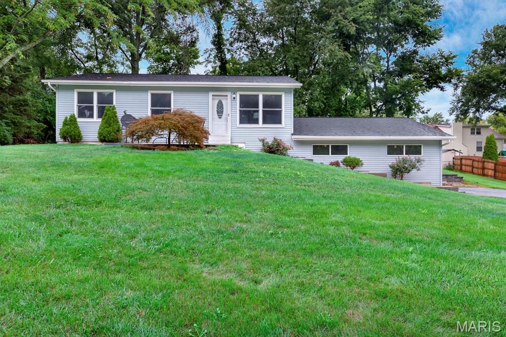 324 Westminster Drive, St Peters, MO 63376
