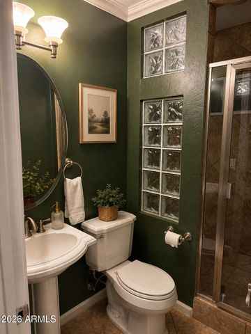 315 E KEIM Drive, Phoenix, AZ 85012